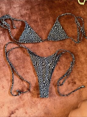 Lahana swim 
Black & White Swirl String Bikini Set